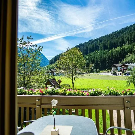 Haus Simone ノイシュティフト・イム・シュトゥーバイタール